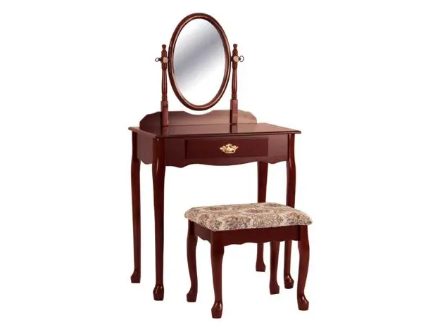 2209 Cherry Oval